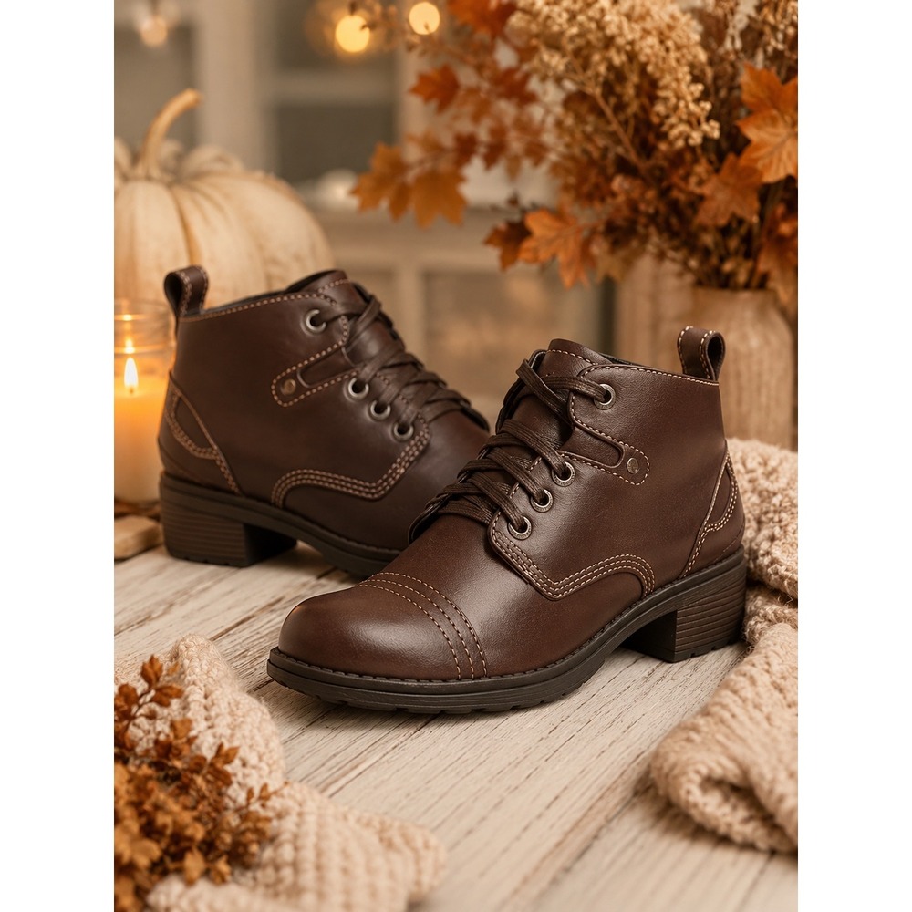 Eastland Overdrive Chukka Boots Lace Up Womens 6M Brown Leather Low Stacked Heel